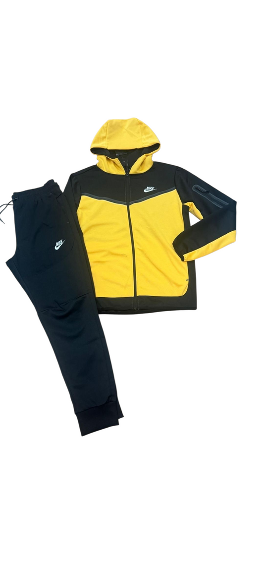 Nike Tech Fleece - Black / Yellow - Men Size