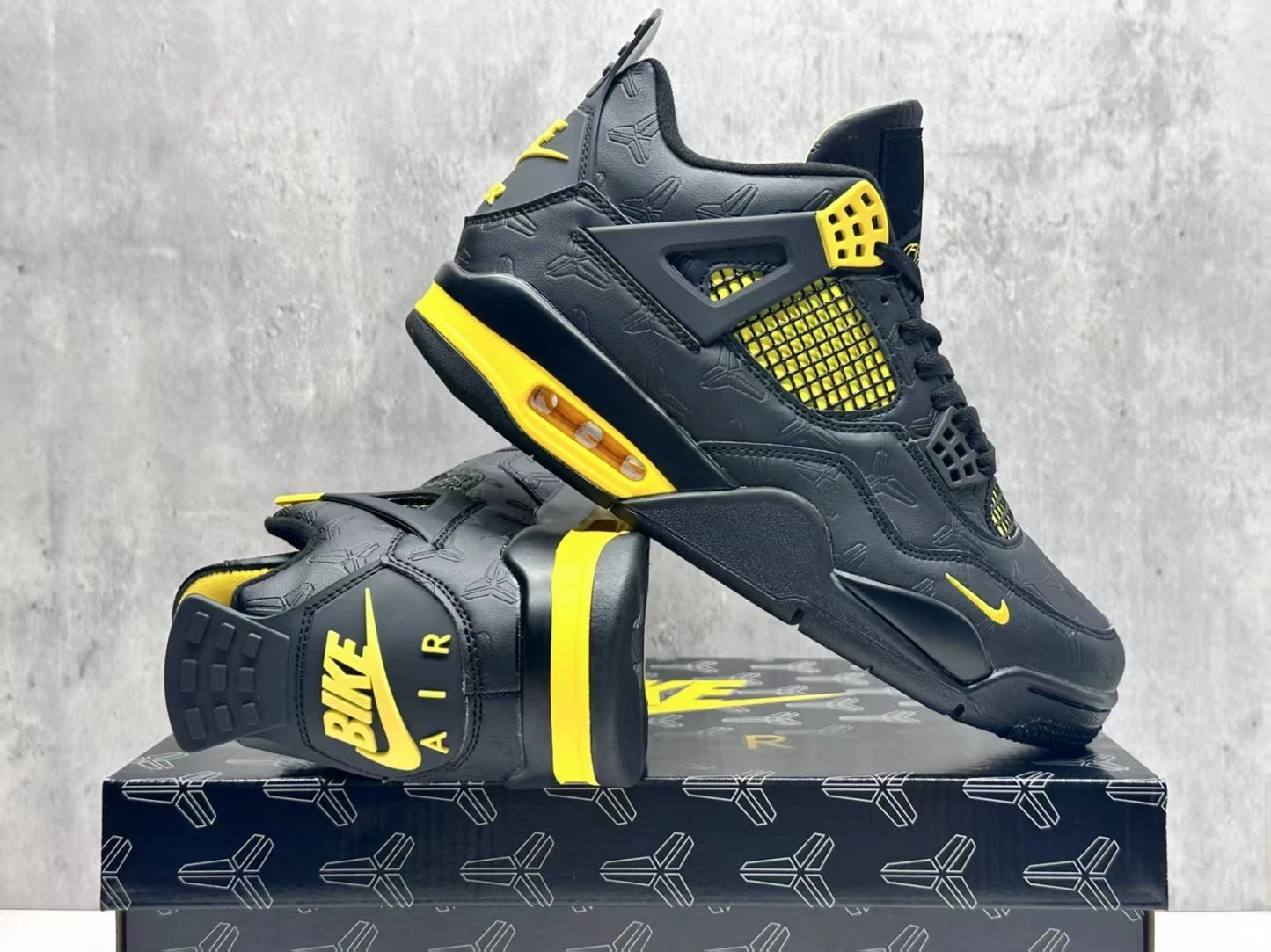 Jordan Retro #4 "Bike Air" Black / Yellow - Men