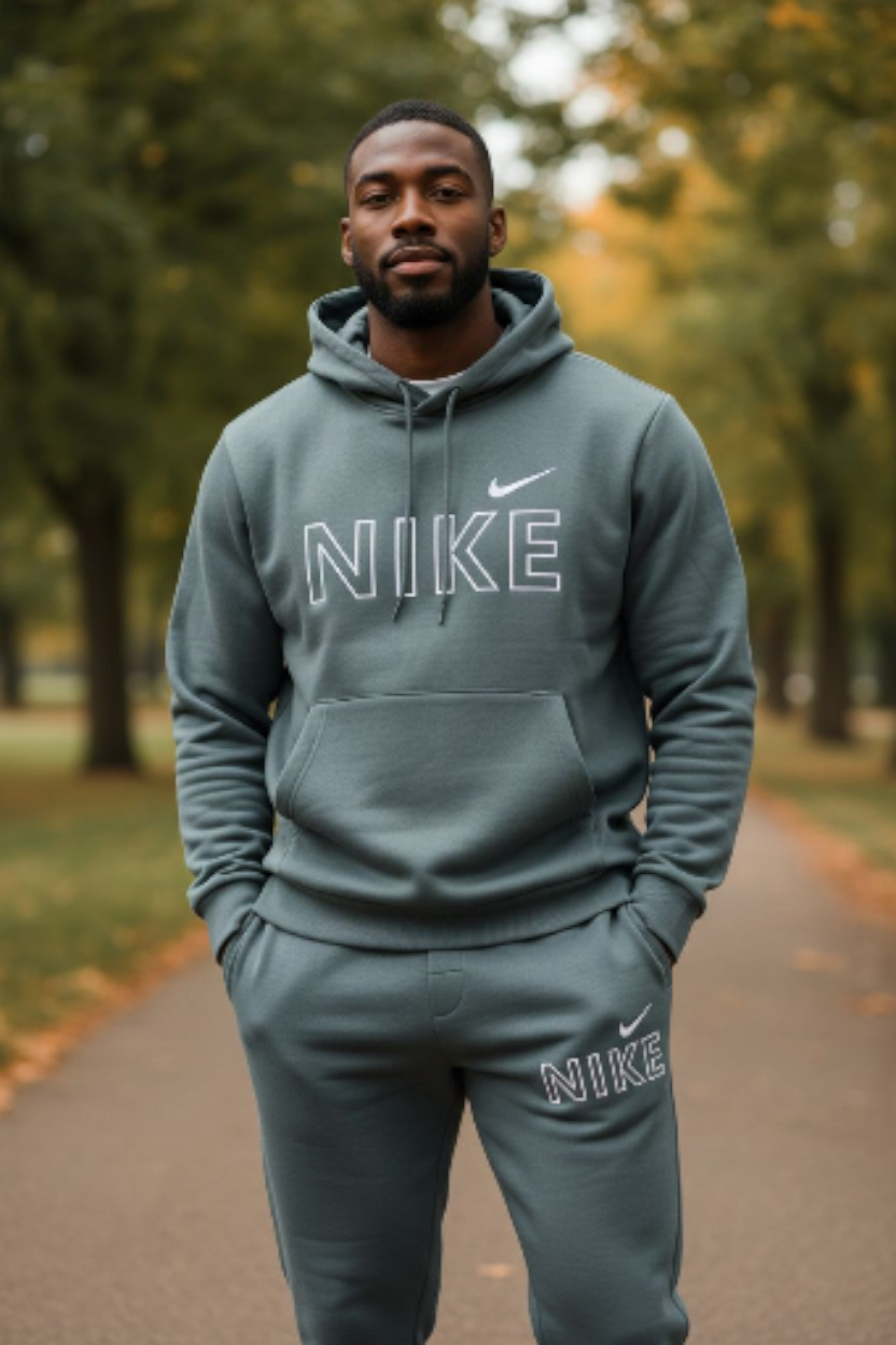 Nike Sweat Suit - Large Pocket