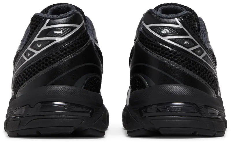 Asic Gel 1130 - Black/ Silver- Men Size 7