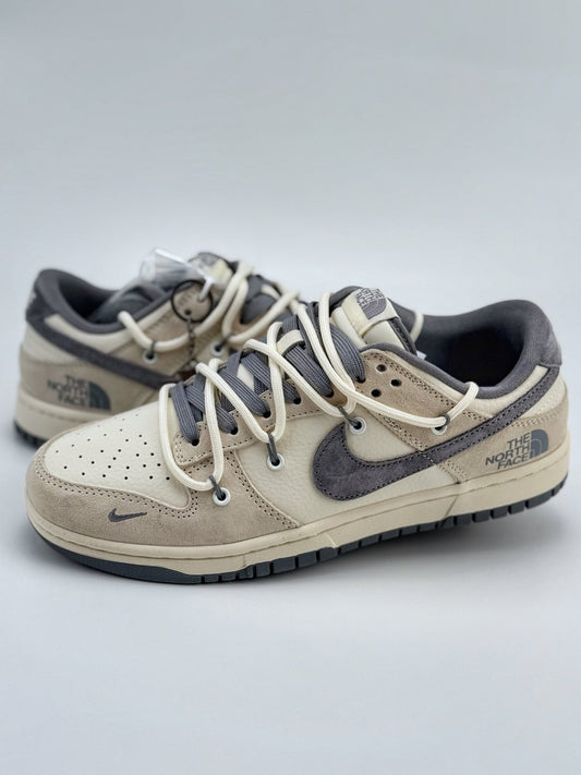 Nike Dunk  x  The North Face - SB Dunks - Women Size