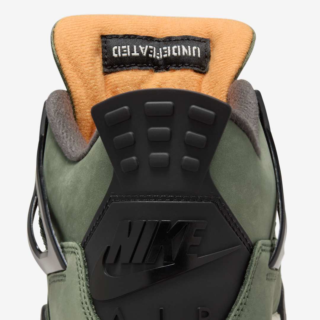 Air Jordan 4 Retro x UNDEFEATED 2025- Kids ( GS ) Sizes