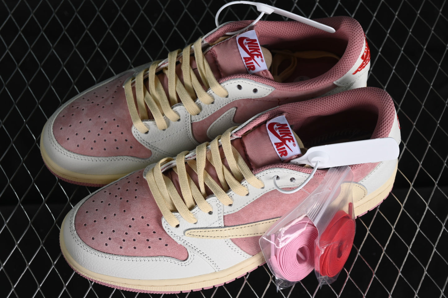 Travis Scott x Air Jordan 1 Low OG Pink Beige Red DM7866-600- Men Size